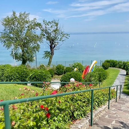 Front Lake Amazing View Manerba del Garda Kültér fotó